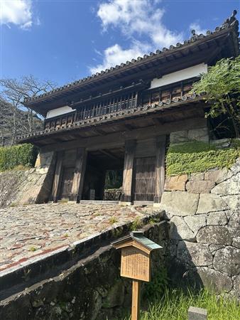 櫓門昼間の写真