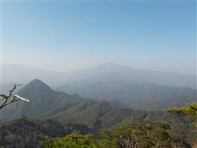 山頂の景色